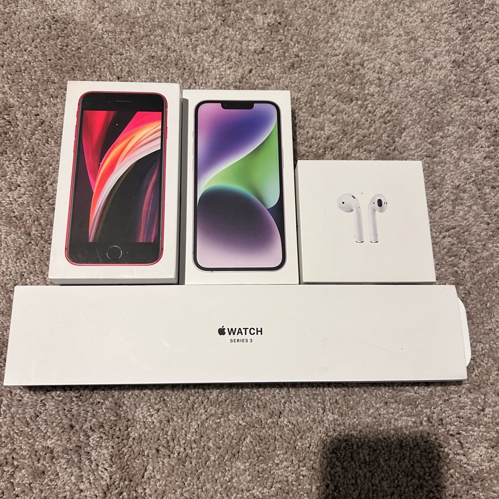 Apple empty boxes
